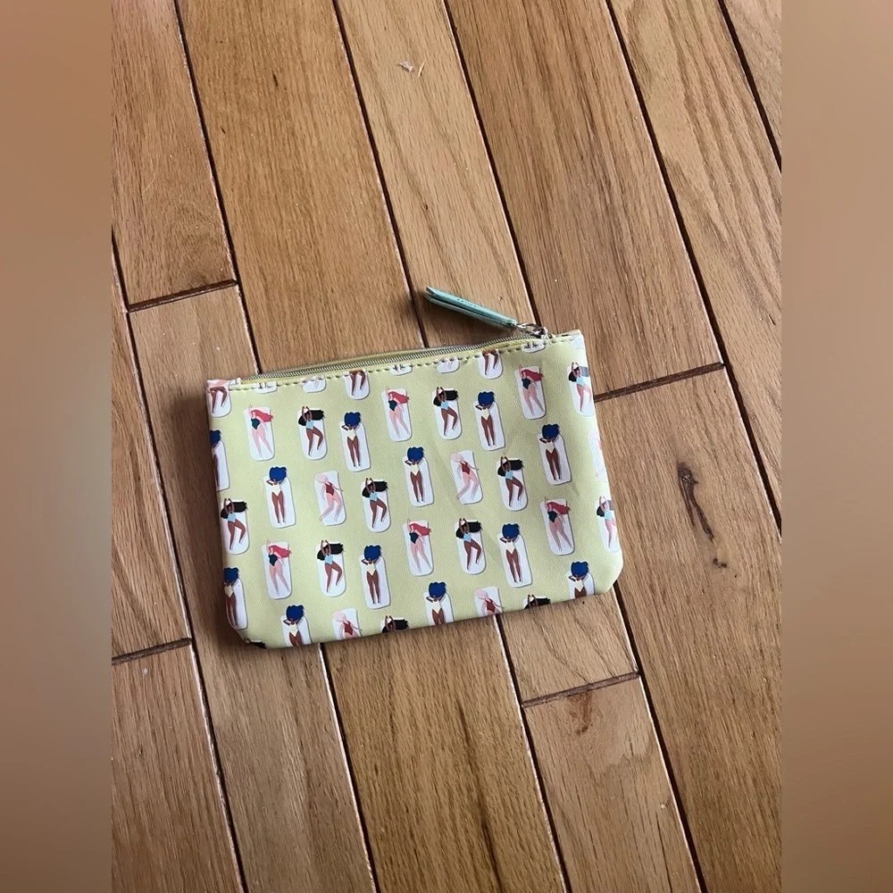 Ipsy - Cosmetic Bag